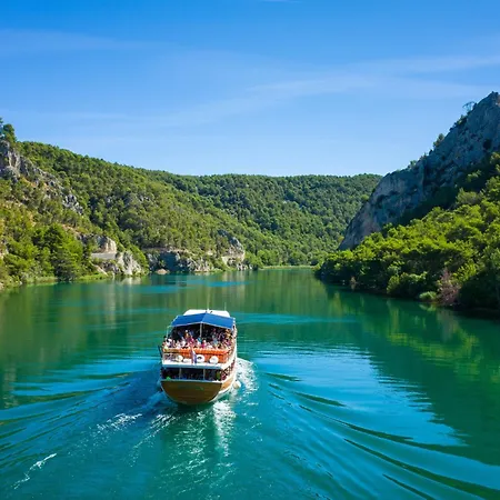 In - Sibenik Riviera 45759 * Primošten